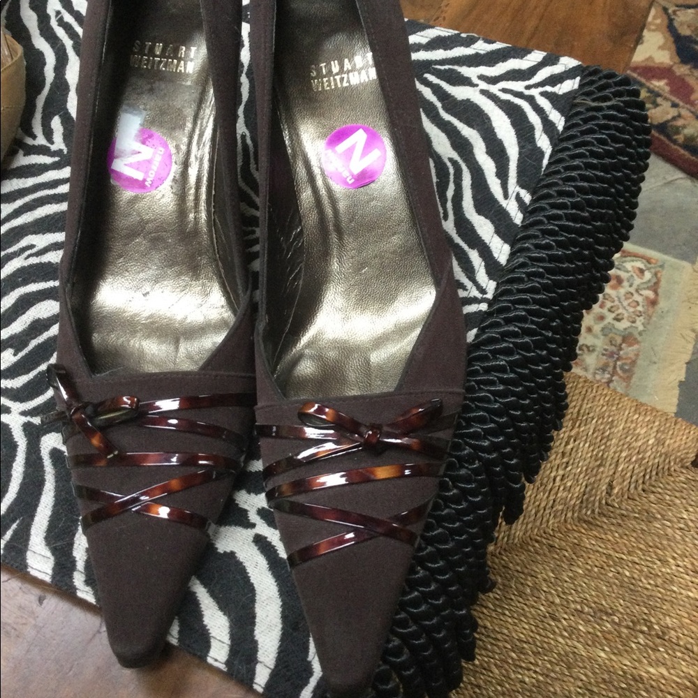 Dressy heels chocolate brown with bow accent